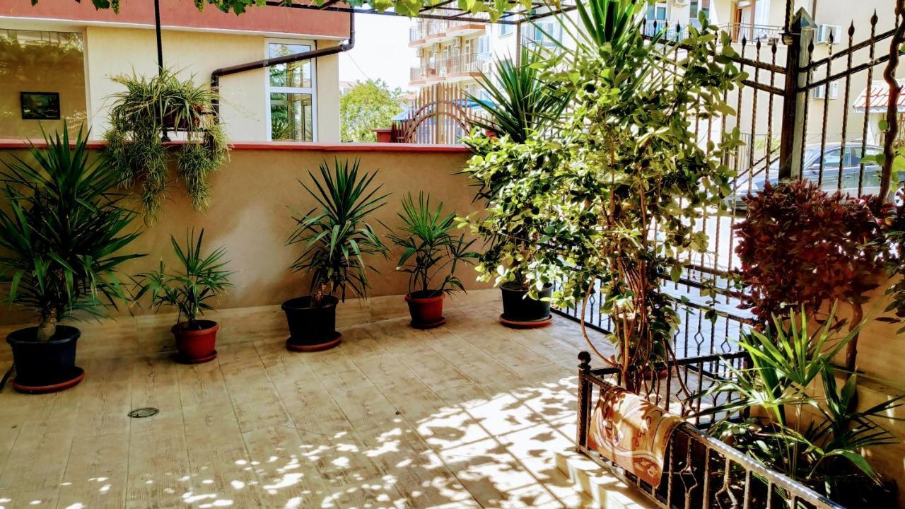 Dracena Guesthouse Ravda Luaran gambar