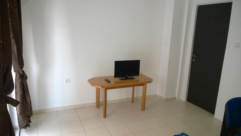 Dracena Guesthouse Ravda Luaran gambar