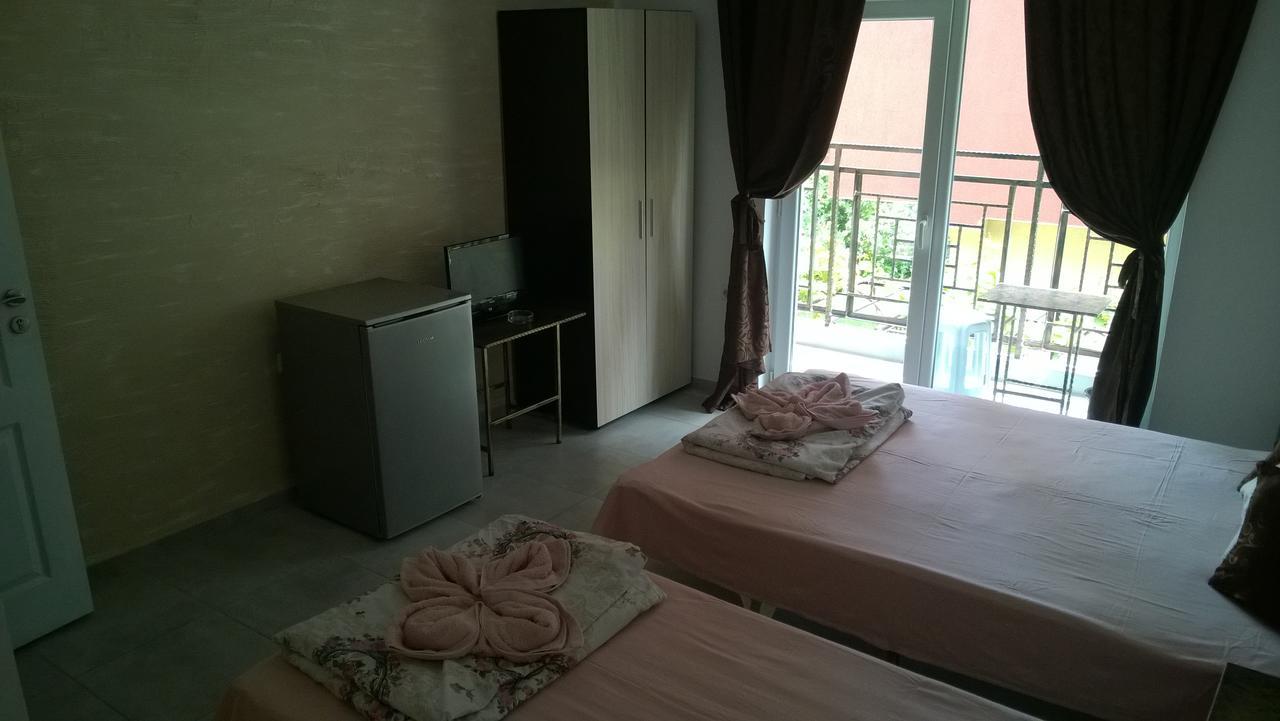 Dracena Guesthouse Ravda Luaran gambar